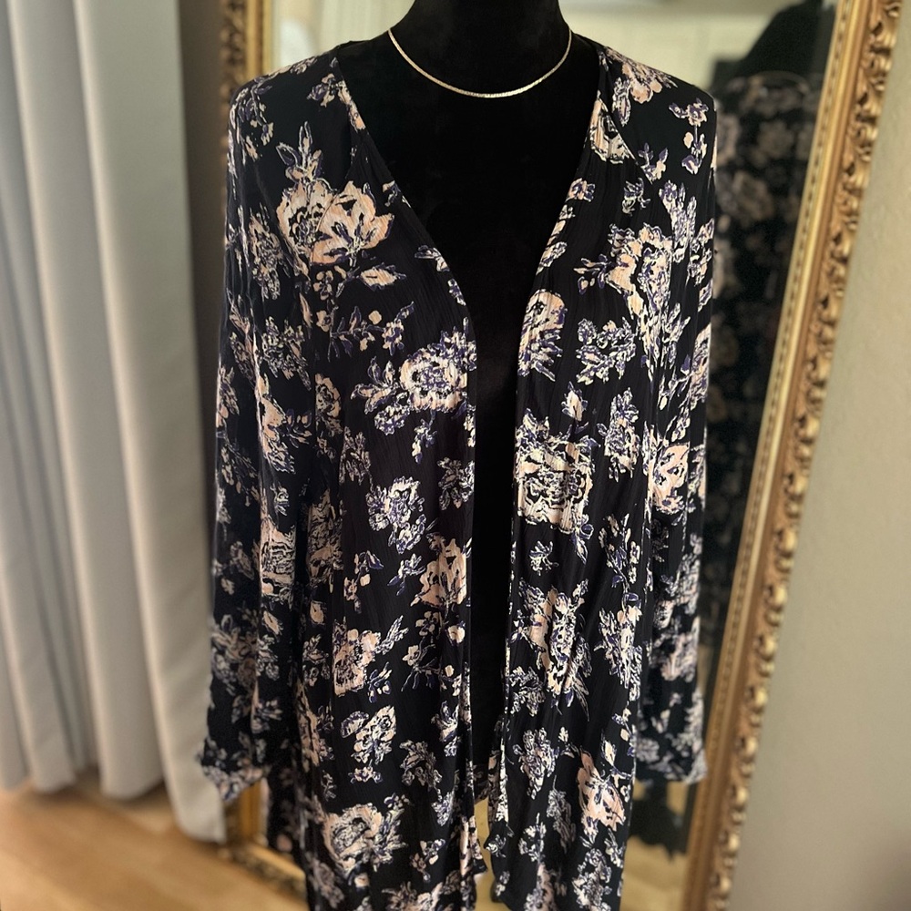 Billabong Floral Kimono